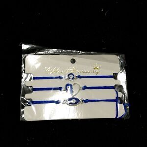Chloe Accessory Blue & Silver evil eye pull string bracelet